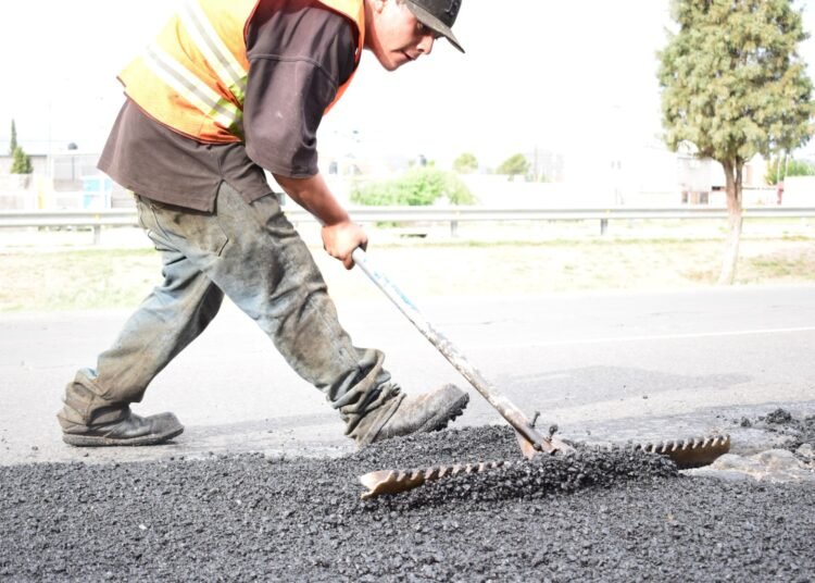 Atiende Gobierno Municipal más de 600 baches en Chihuahua
