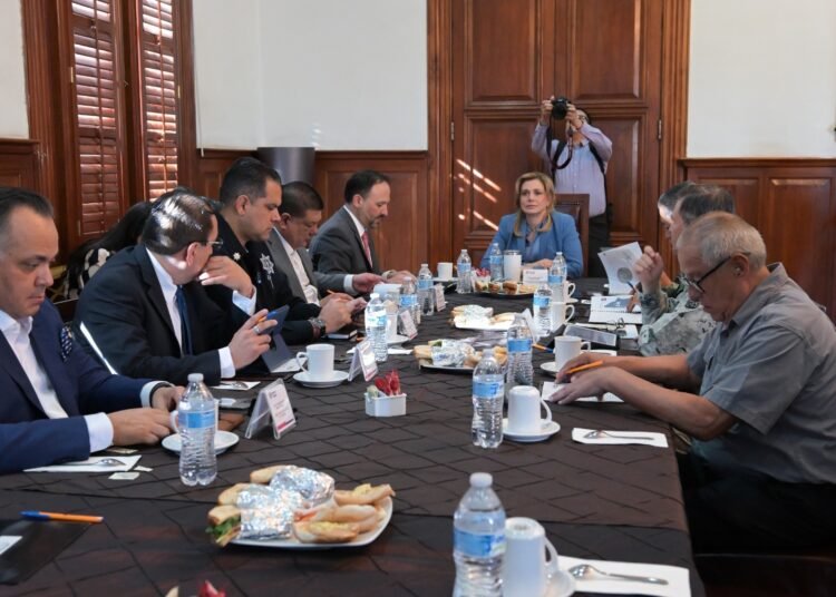 Supervisa Maru Campos avances en seguridad en la Sierra Tarahumara