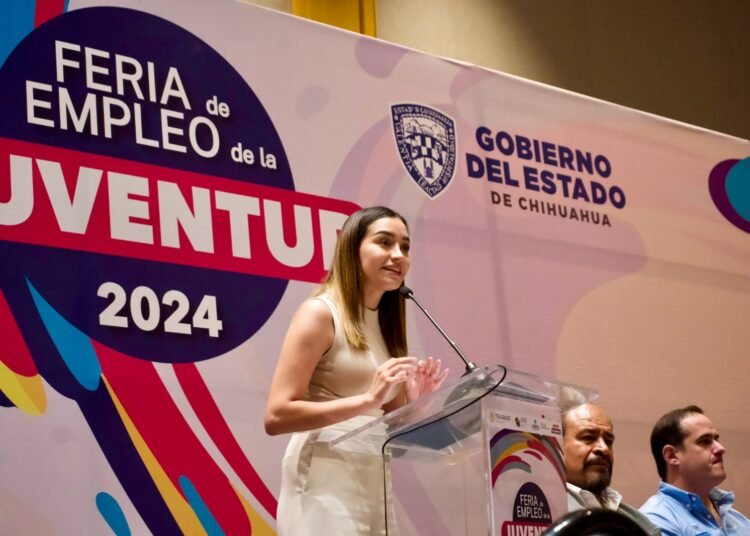 «Ichijuv entrega 483 mil pesos a jóvenes jefas de familia»