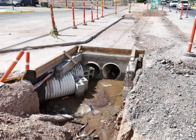 Avanza Reubicación del Drenaje en Juan Pablo II y Pacheco