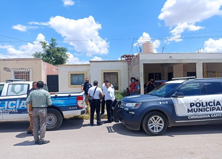 Delicada pero estable: Reportan a agente lesionada con arma de fuego