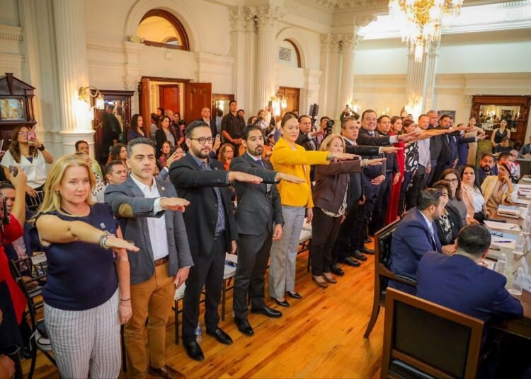 Rinde protesta el nuevo gabinete municipal 2024-2027 en Chihuahua