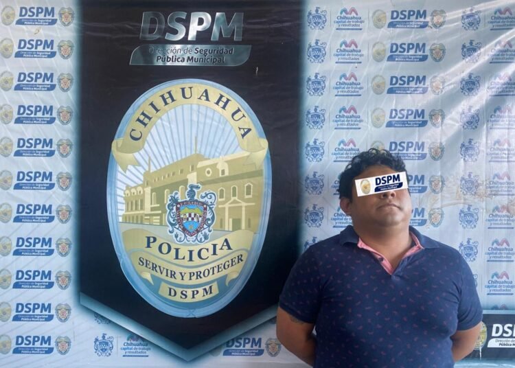 Detienen a presunto asaltante de tiendas OXXO en flagrancia