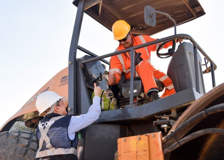 Maru Campos Supervisa la Reconstrucción de la Carretera La Quemada – Lázaro Cárdenas