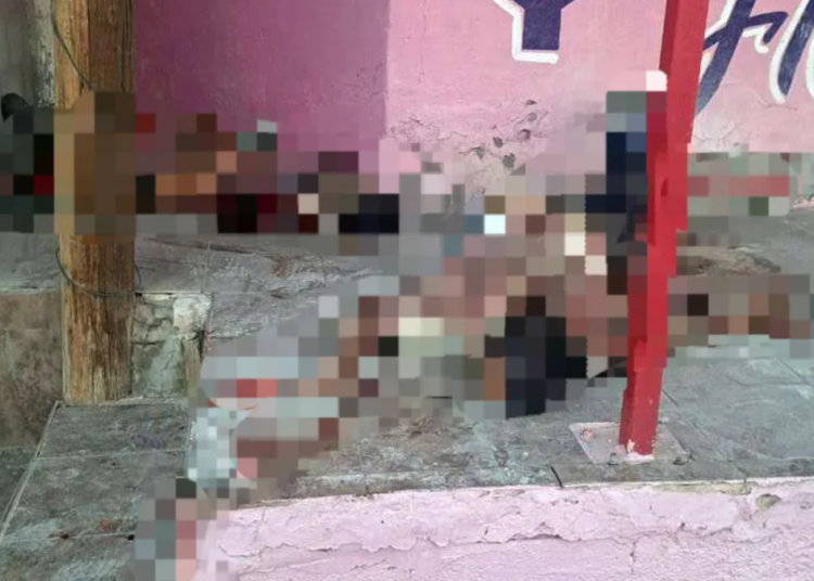 Hallan cuerpos de dos hombres ejecutados frente a funeraria en Ojinaga