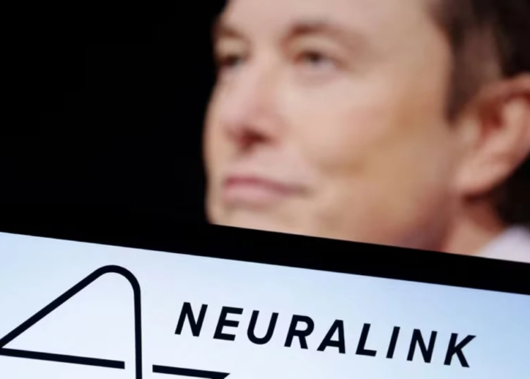 Neuralink de Elon Musk recibe Aprobación de la FDA para devolver la vista