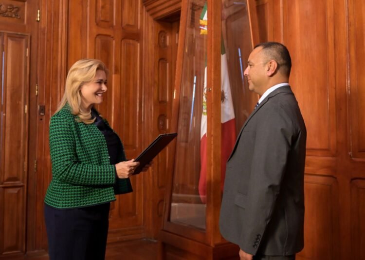 Designa Maru Campos a Jorge Armando Puentes García como coordinador de Desarrollo Municipal