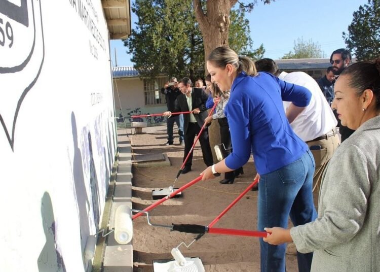 Impulsa Yesenia Reyes mejoras en infraestructura escolar en Casas Grandes