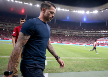 Gago anuncia su regreso a Argentina; se espera nuevo entrenador en breve