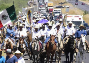 nicia la EXPOGAN Chihuahua 2024 con su tradicional Cabalgata