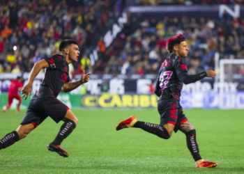 Emocionante empate entre Xolos y Águilas en Tijuana