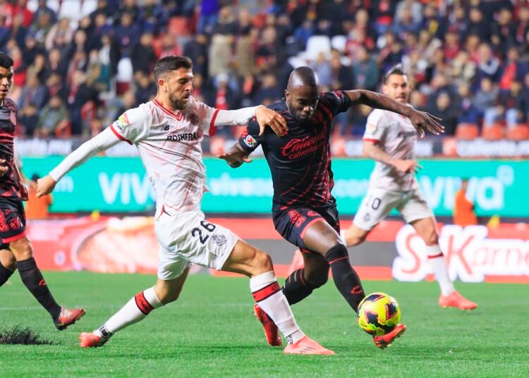 Debuta la jauría en el torneo Clausura 2025 con derrota ante Toluca