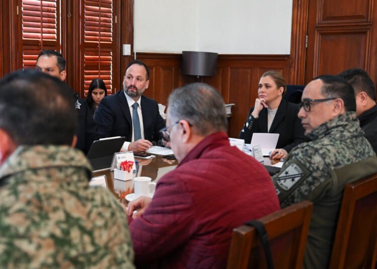 Maru Campos acuerda reforzar combate contra las adicciones en Chihuahua