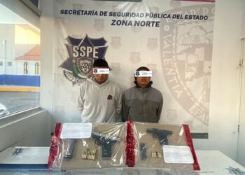 Detienen a dos hombres con armas de fuego en Ciudad Juárez