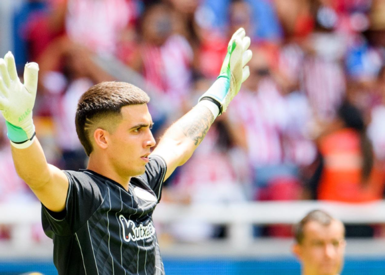 Alex Padilla renueva por el Athletic Club hasta 2029