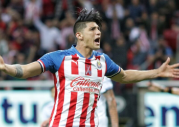 Alan Pulido a nada de volver al Club Deportivo Guadalajara