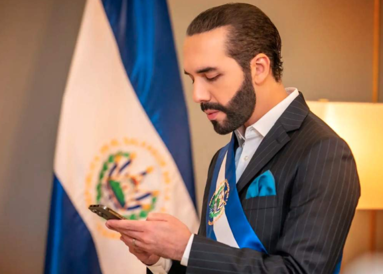 El Salvador: Nayib Bukele Cumple Promesa y Elimina la Deuda Política