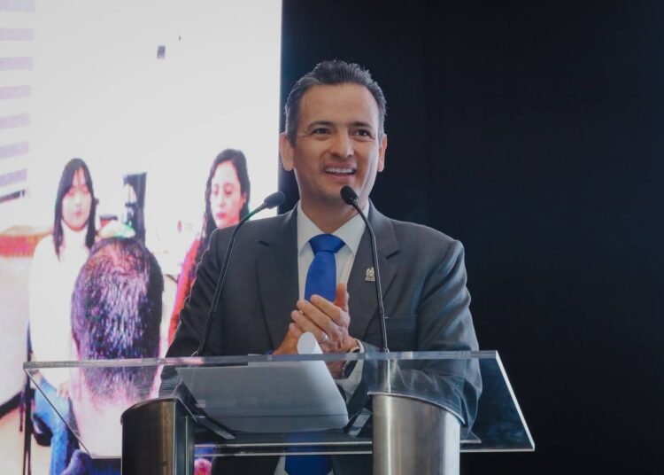 Alcalde Bonilla ratifica trabajo conjunto con FICOSEC para mejorar la seguridad en Chihuahua