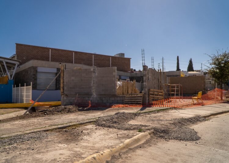 Municipio de Chihuahua construye área de marcha en el Gimnasio del Deporte Adaptado