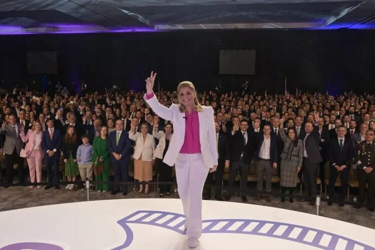 Maru Campos presenta su Tercer Informe de Gobierno y lanza el programa NutriChihuahua