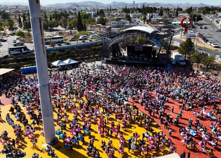 Chihuahua rompe récord en la Polka Monumental 2025 con 3,368 bailarines