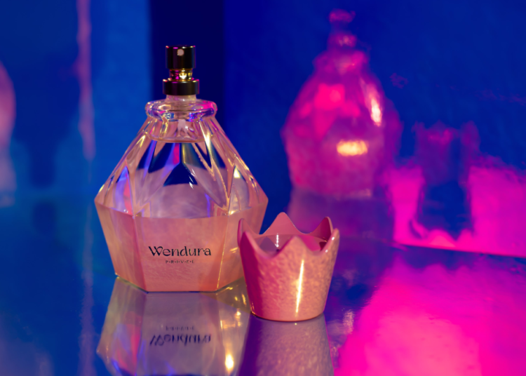 Wendy Guevara lanza su perfume ‘Wendura Privée’ con una esencia fresca y sofisticada