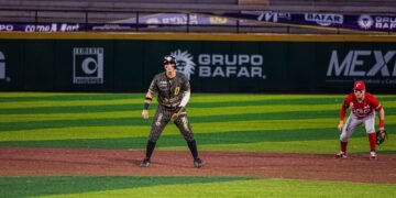 Caliente de Durango vence a Dorados de Chihuahua con gran ofensiva de Ricky Álvarez