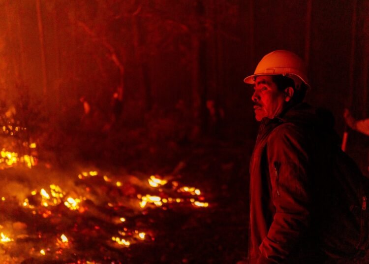 Controlan incendios forestales en Balleza y Madera; persisten 11 siniestros en la Sierra