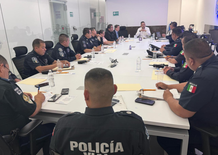 Refuerzan estrategia de seguridad vial en reunión de mandos de Movilidad