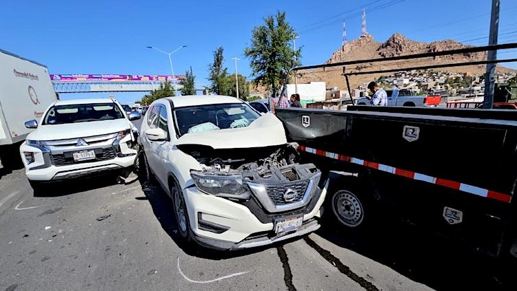 Carambola en la Pacheco deja seis vehículos involucrados y una persona lesionada
