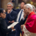 Rosa Icela Rodríguez entrega carta de Sheinbaum al Papa León XIV en el Vaticano