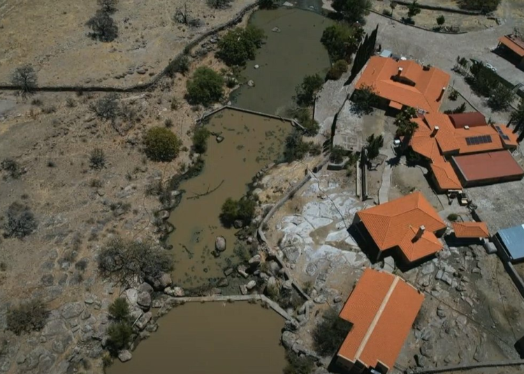 Claudia Sheinbaum revoca negocio ilegal de agua de César Duarte en Chihuahua