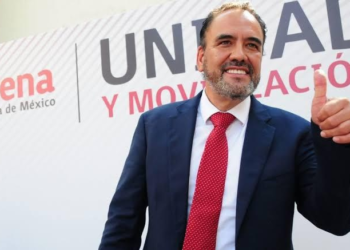 Juan Carlos Loera no descarta buscar la gubernatura en 2027