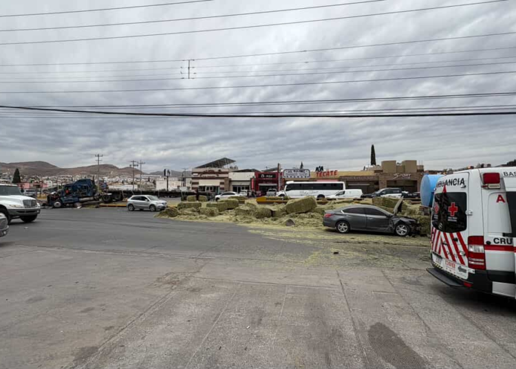 Accidente vial en el Periférico de la Juventud causa congestión vehicular