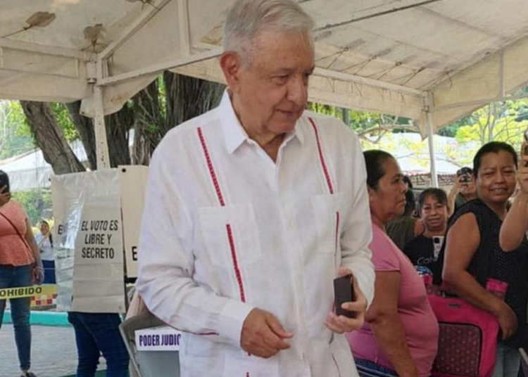 AMLO ejerce su voto este 1 de junio para elegir al nuevo Poder Judicial de México