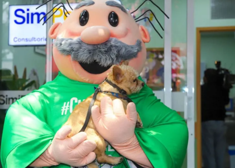 Farmacias Similares lanza «Simi Pet Care» y abrirá 20 consultorios veterinarios en CDMX
