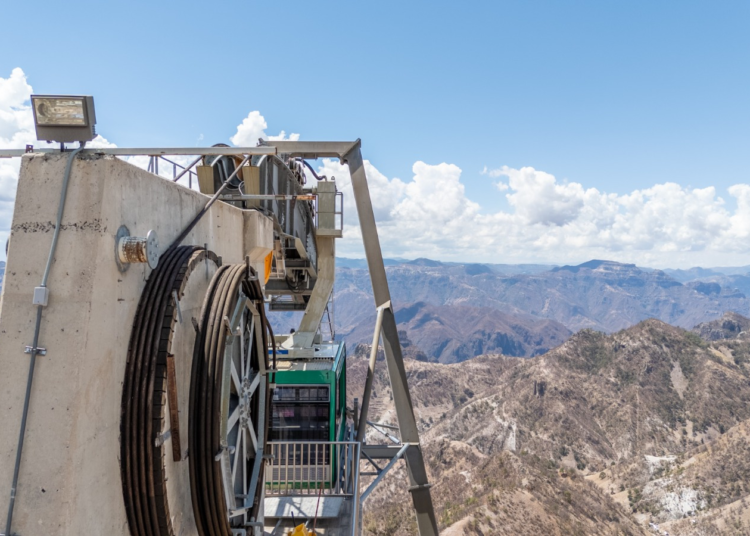 Parque Barrancas inicia mantenimiento integral del teleférico, uno de los íconos turísticos de la Sierra Tarahumara