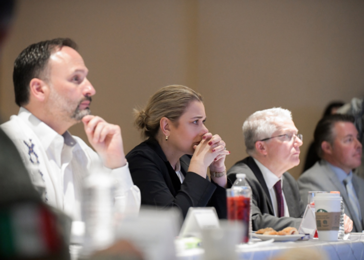 Maru Campos y cónsul de EU en Juárez refuerzan estrategias de seguridad fronteriza