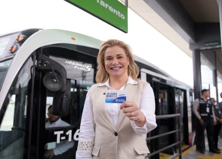 Maru Campos reactiva nueve estaciones del BRT-1 en Ciudad Juárez