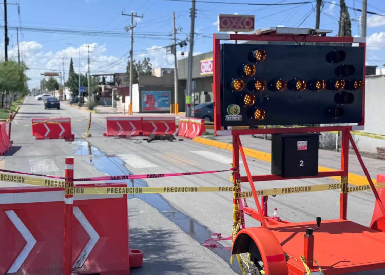 Inicia JMAS Chihuahua trabajos de sustitución de drenaje en cruce de Juan Escutia y De las Industrias