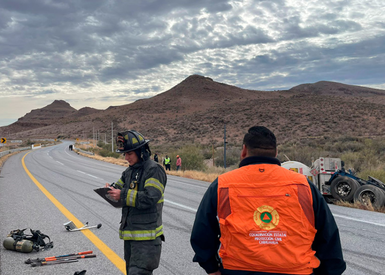 Deslave en la carretera Chihuahua-Delicias moviliza a la Guardia Nacional Carreteras