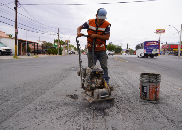 labores de bacheo en la capital tras intensas lluvias
