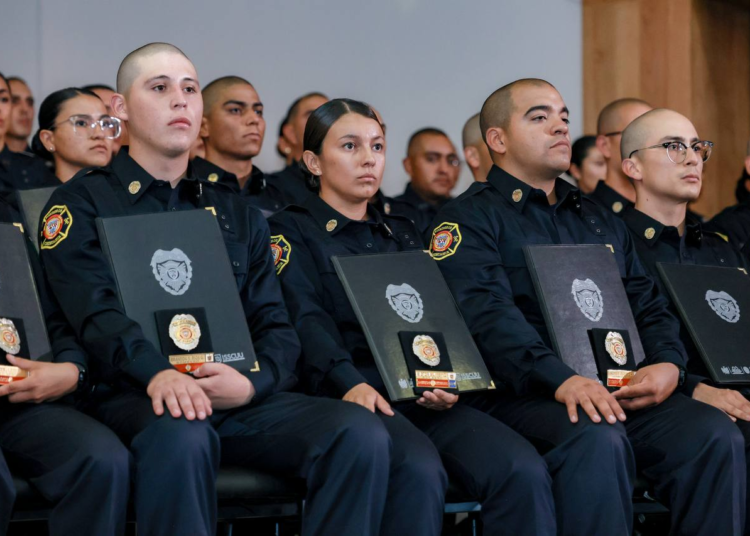 Gradúa alcalde Marco Bonilla a segunda generación de cadetes