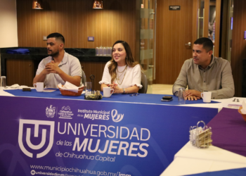 Presenta Gobierno Municipal la Universidad de las Mujeres a presidentes seccionales de la zona rural de la Capital