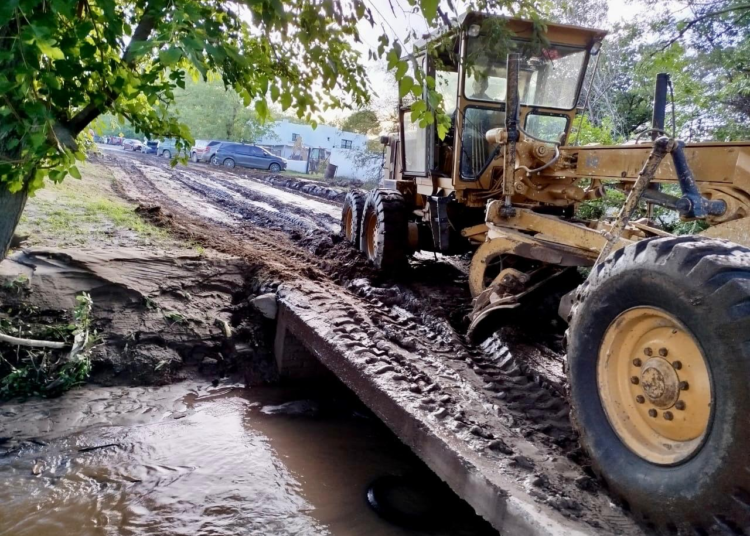 Atiende Obras Públicas incidencias por lluvias en Casas Grandes