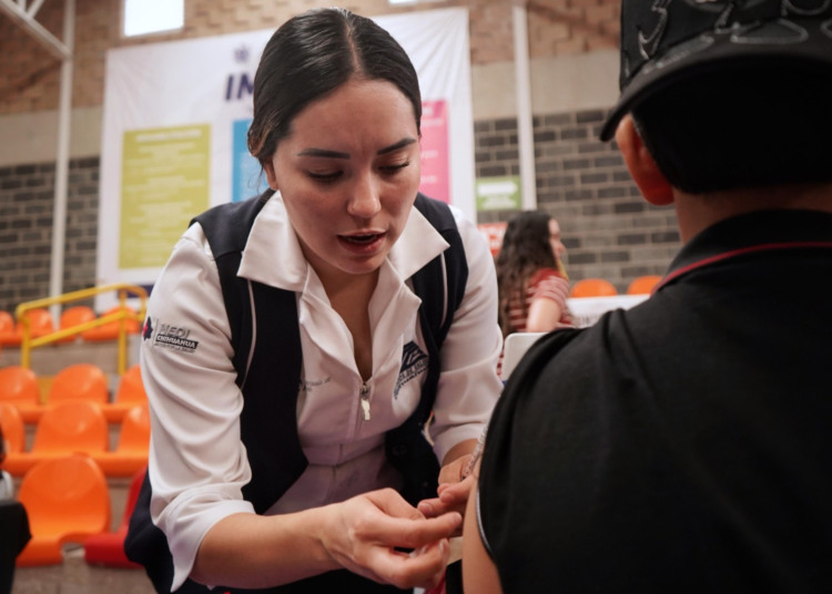Más de 300 atenciones médicas en la Primera Jornada de Salud Inclusiva para Personas con Discapacidad