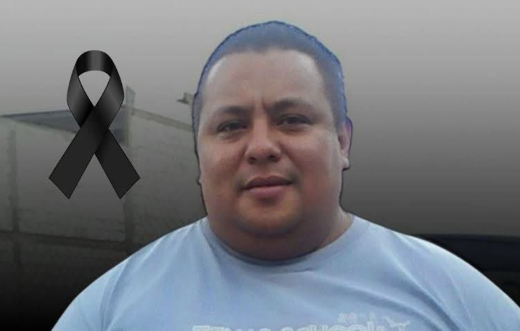 Fallece trabajador de limpieza en Torreón tras presunta broma con desengrasante; familia denuncia acoso laboral