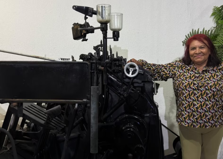 Diputada de Veracruz asegura que científicos locales construyeron nave espacial y pedirán llevar café a Marte