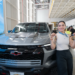 Chevrolet sorprende a la medallista olímpica Ana Paula Vázquez con una camioneta