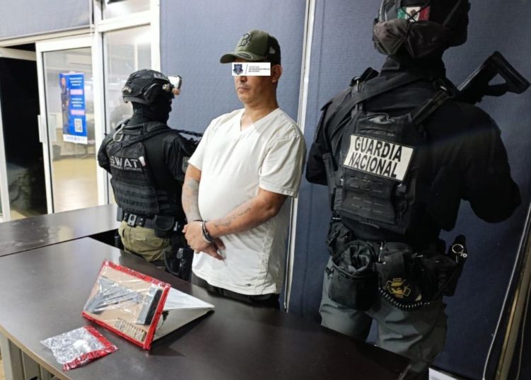 Frustra SSPE posible acto delictivo en Chihuahua capital y detiene a sujeto armado con droga